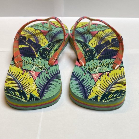 Vera Bradley flip flops - Picture 3 of 6